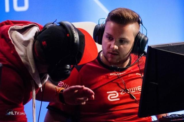 英超赛场风 英超赛场风