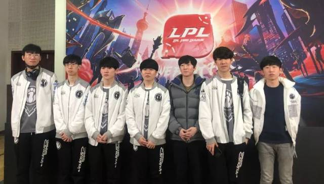 角色虽然普 角色虽然普